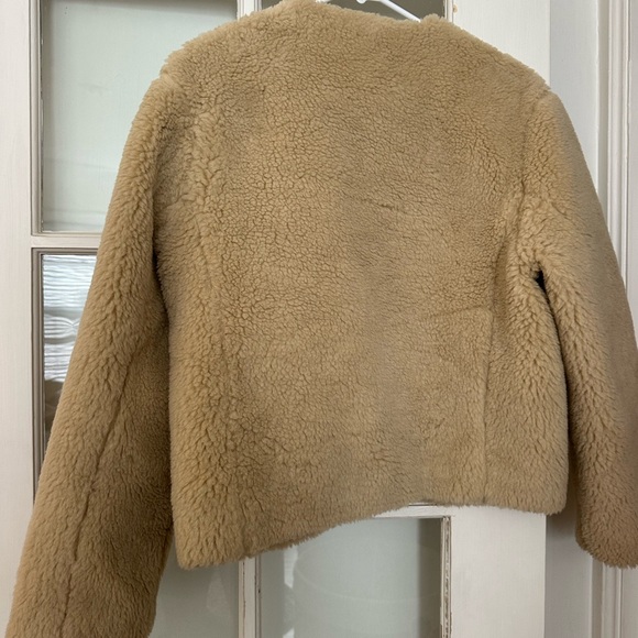 Abercrombie & Fitch Cream Faux Fur Jacket - Picture 2 of 3